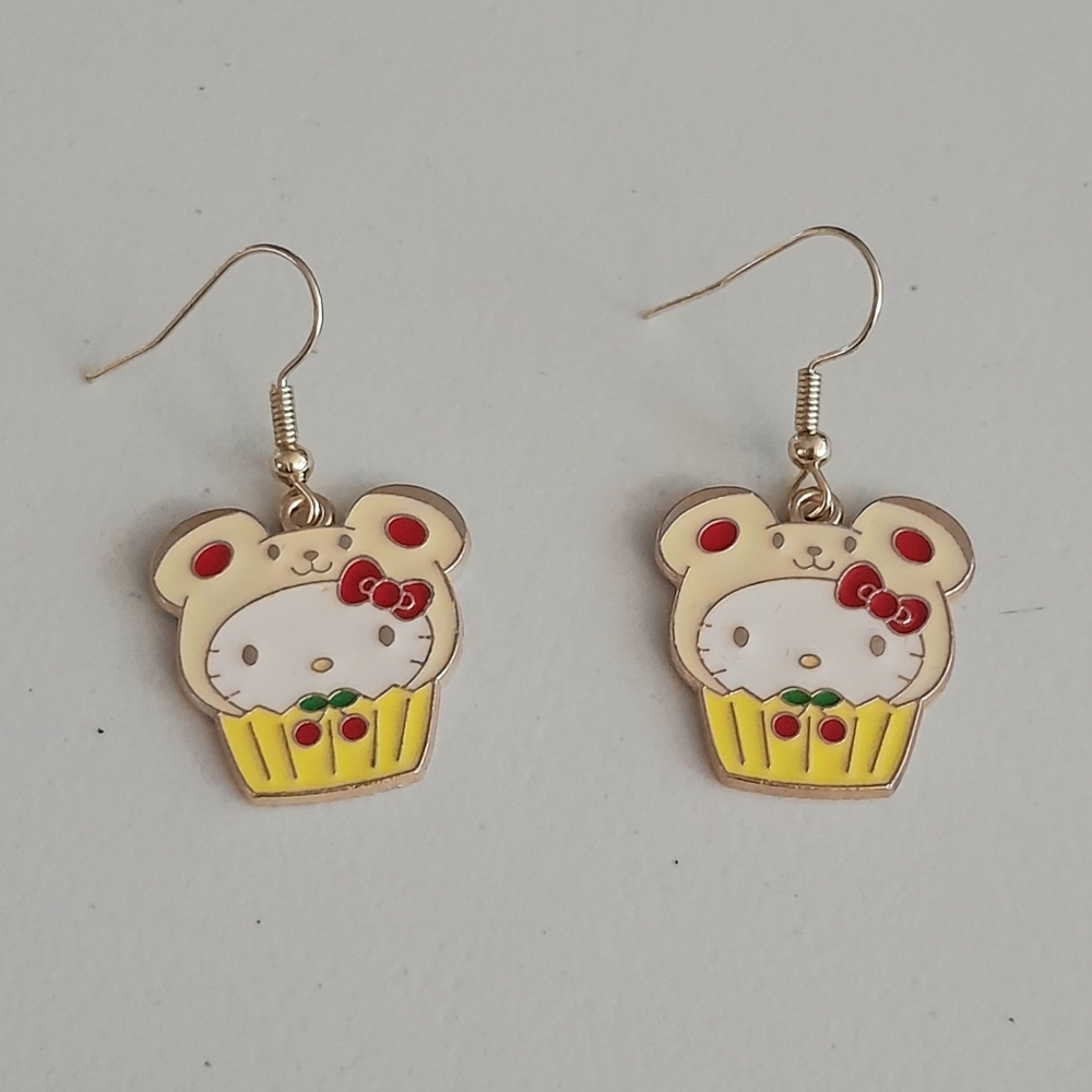 Enamel Kitty with a Teddy Bear Cap Necklace, Earrings & Bracelet Set - Picture 3 of 5